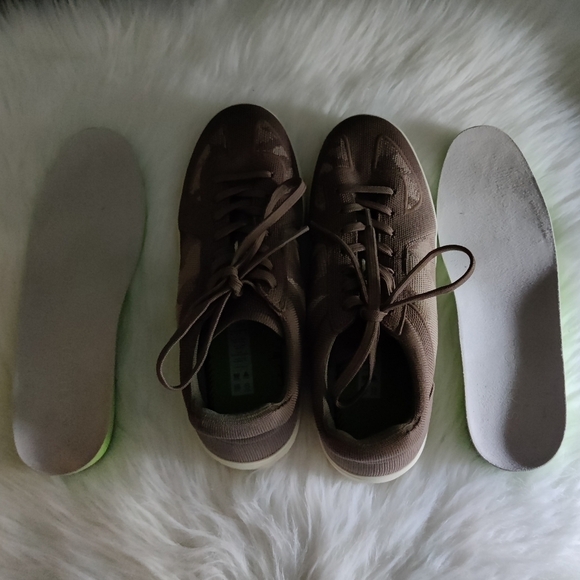 *NWOB* Rothy's Men's RS01 Sneaker in Desert Camo - Picture 8 of 9